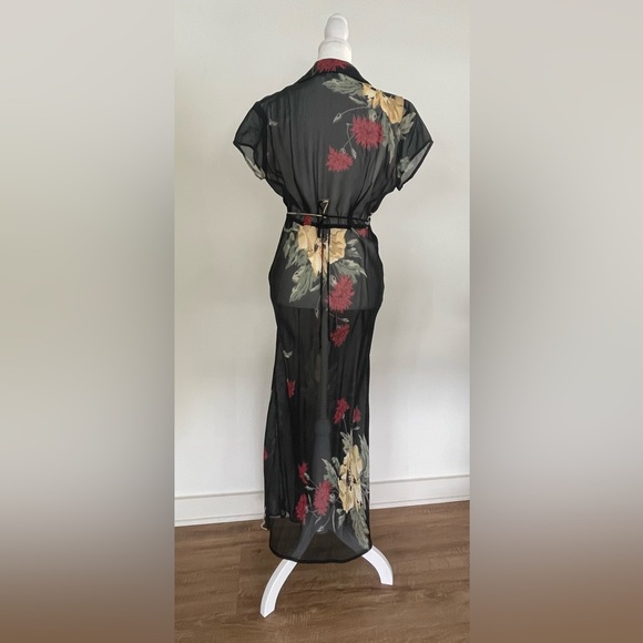 Mavisto Sheer Dress w/o slip
Size: 4
#houseofaline #fashion #style #ootp - Picture 3 of 4